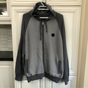 NWT Bench men’s grey zip hoodie